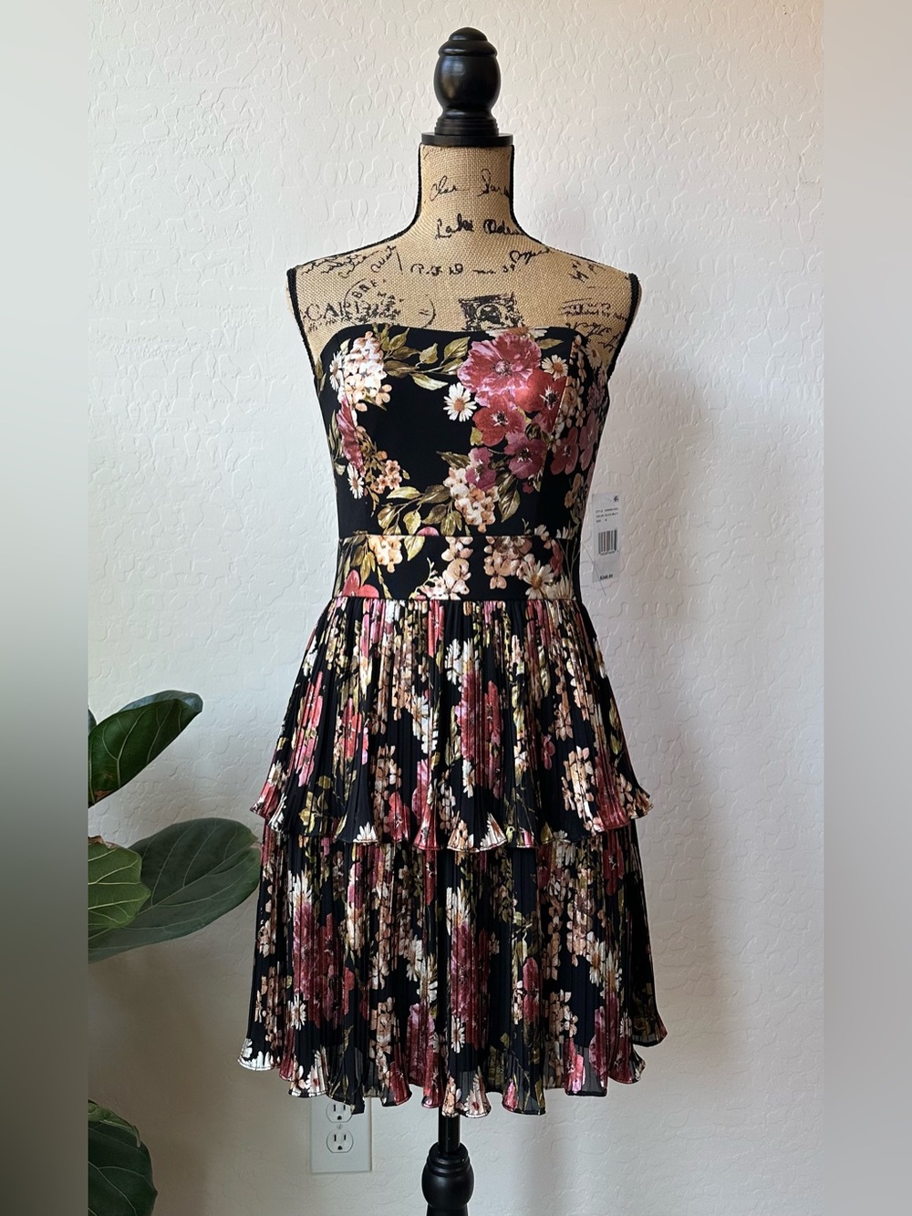 Dress the Population Black Floral Strapless Tiered Dress